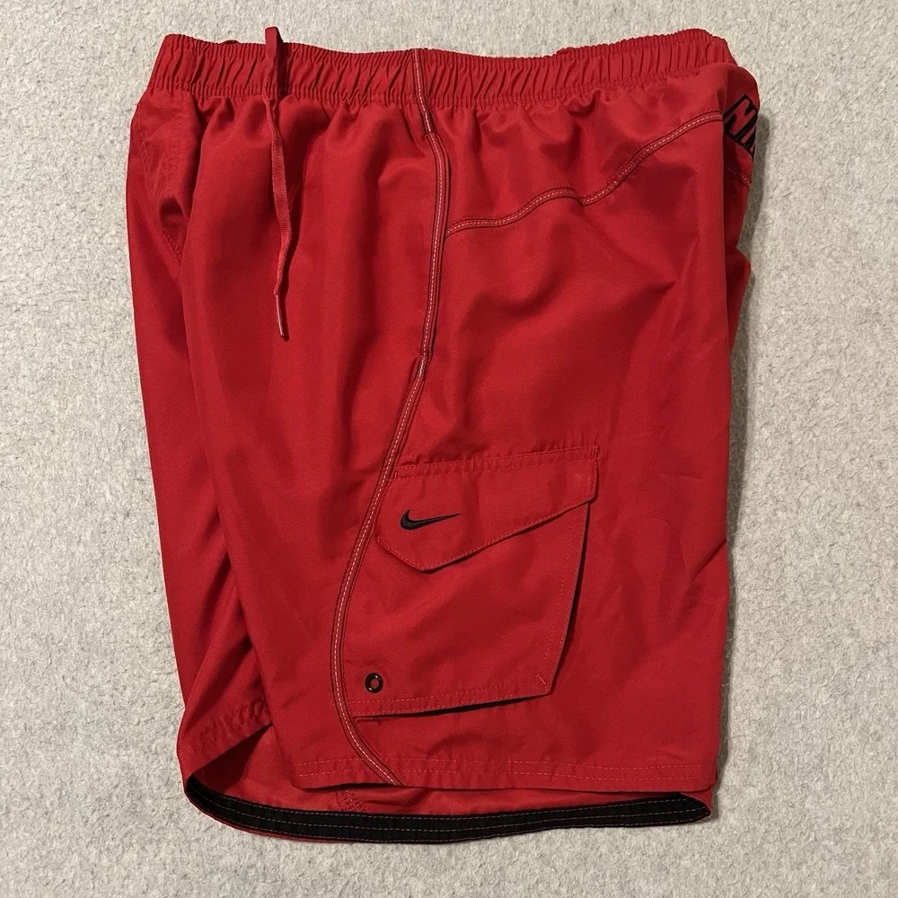 Nike Shorts Men's Large Red Swim Trunks Drawstring Pockets Swoosh Lined Cargo